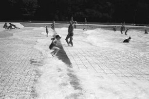 Badebetrieb im Rheinstrandbad Rappenwört