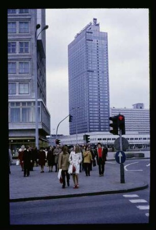 Alex/Berlin Hotel 31.3.72.