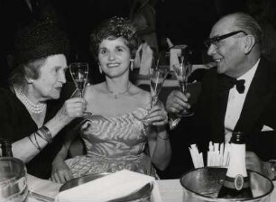 Elsa Wagner, Ingenohl, Presseball 1961 [ vermutlich aber Festwoche 1960]