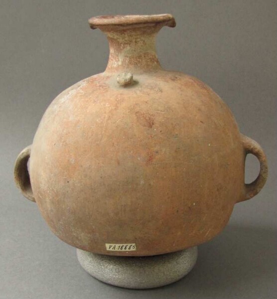 Clay vessel