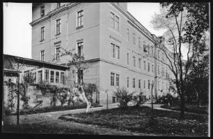 Dresden. Administrationsgebäude -Garnisonslazarett