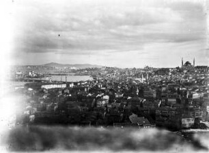 Blick über Istanbul : Blick über Istanbul und Skutari von der Yavuz Selim Moschee aus.