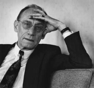 Edzard Reuter (geb. 1928; Unternehmer. Daimler-Benz AG). Stuttgart, 30.11.1989