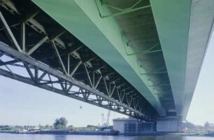 Elbebrücke Dresden