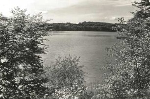 Dicksee. Blick von Malente gegen den Holm