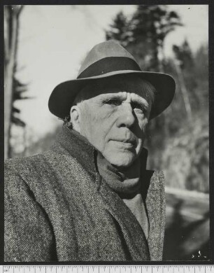 Porträtaufnahme Robert Frost