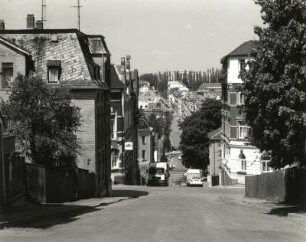 Oelsnitz/Vogtland. Weberstraße. Blick von der Einmündung Friedrich-Engels-Straße nach Nordwesten
