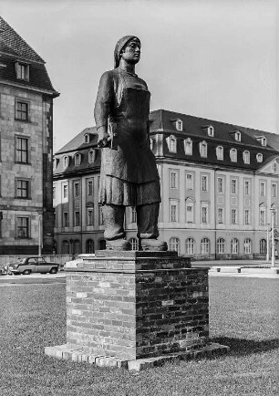Trümmerfrau