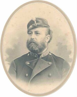 Graf August von Normann Ehrenfels, Oberst und Kommandeur, Brustbild im Halbprofil