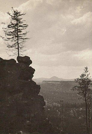 Zittauer Gebirge. Die Lausche. Blick von der Felsengasse