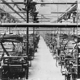 Großer Websaal : Technikgeschichte | Technologie | Fasern, Gespinste und Gewebe | Sammetweberei | Mechanische Weberei zu den Linden