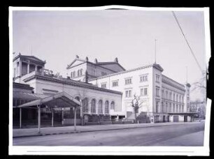 Kroll’sches Etablissement (auch: Krolloper, Oper am Königsplatz), Berlin: Ansicht von Süden (Negativ zu Inv. Nr. TBS 028,13)