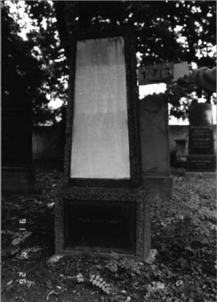 Grabstein 171 [Hahn S. 85 Grab-Nr. 168]