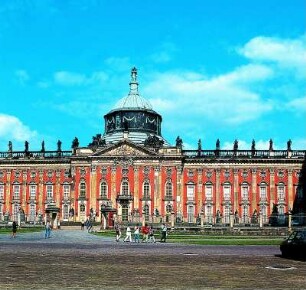Potsdam - Neues Schloss : Das Neue Schloss. Aufgenommen in Potsdam ca. 1993