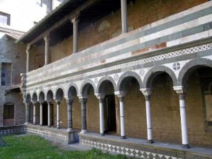 Prato: Dom