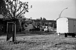 Bahnhof: Abriss des alten Bahnhofsgebäudes