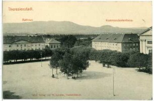 Theresienstadt. Rathaus und Hauptwache : Theresienstadt. Rathaus (1838) und Hauptwache am Paradeplatz (Exerzierplatz der Garnison), daneben Garnisonskirche