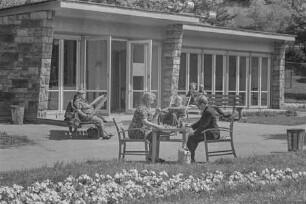 Parkbücherei Friedrichshain, 1966. SW-Foto © Kurt Schwarz.