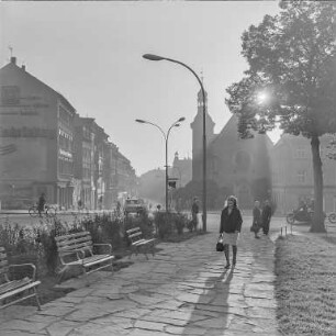 Bautzen. Steinstraße mit Liebfrauenkirche. Straßenbild