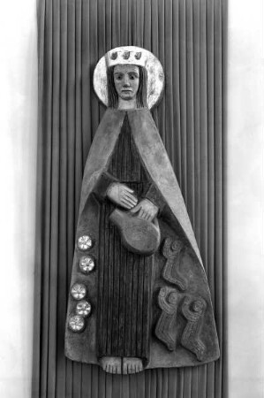 Relief: heilige Elisabeth vom linken Seitenaltar