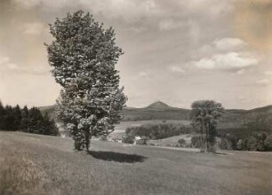 Blick vom Johannisstein (Jánské kameny) über Schanzendorf (Valy)