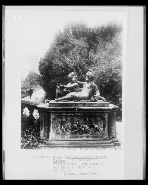Putti mit Vogel