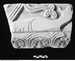 Fragment eines Rahmens mit Pflanzenornamentik