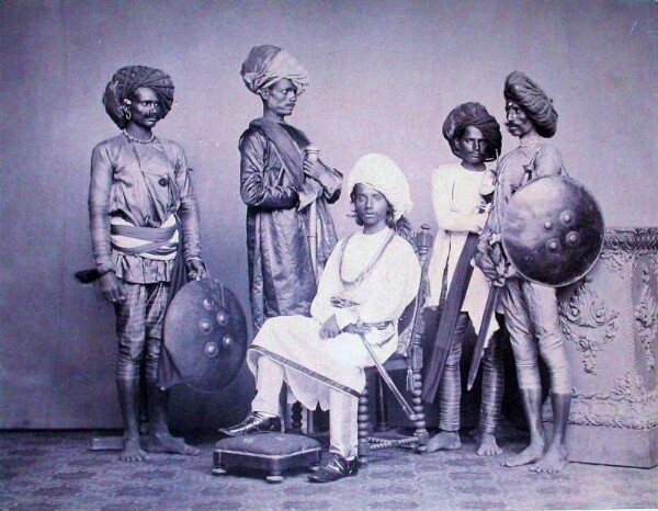 Maharaja of Pudukottei (Puducottah) with retinue