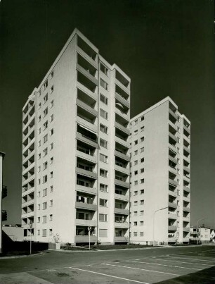 Wohnhochhäuser, 1966