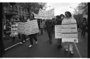 Kleinbildnegative: DGB-Demonstration, Kolonnenstraße, 1981