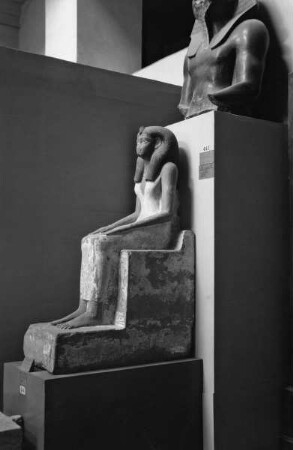Sitzfigur der Mutnofret (Mutter des Thutmosis' II.)