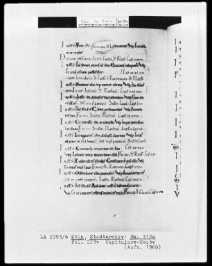 Evangeliar aus St. Pantaleon, Köln — Capitulare-Seite, Folio fol. 223v