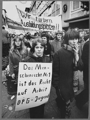 Demonstration "Recht auf Arbeit und Bildung", 10. Dezember 1977 in Essen
