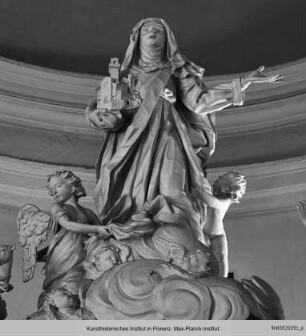 Hauptaltar mit dem Grabmal der heiligen Agnes von Montepulciano