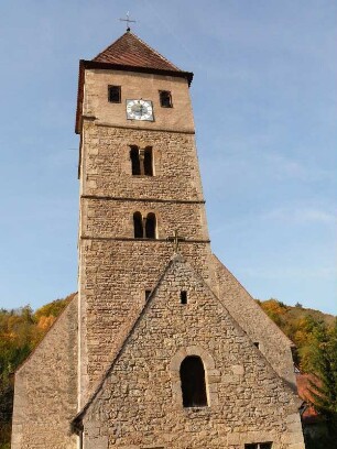 Turm der romanischen Kirche St. Peter und Paul in Detwang, Taubertal