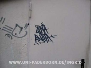 ZONA ANTiFA*