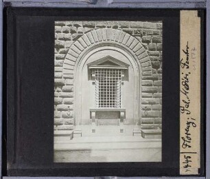 Florenz, Palazzo Medici-Riccardi : Erdgeschossfenster