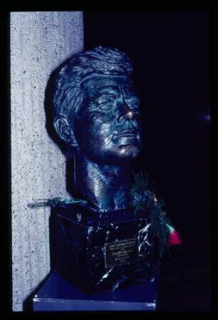 Kennedy-Büste