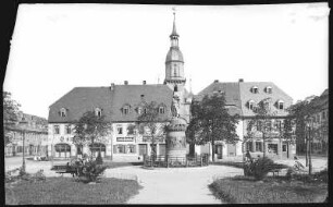 Rochlitz. Kriegerdenkmal und Kunigundenkirche