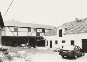 Stallgebäude : Vierseithof. Scheune (1815 ?) und Stallgebäude (E. 19. Jh.)