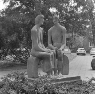 Bautzen, Figurengruppe "Altes Paar" : Bautzen. Figurengruppe "Altes Paar" am Friedrich-Engels-Platz