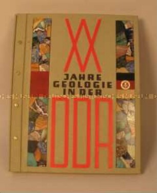 Dokumentation in Kassette "XX Jahre Geologie in der DDR"