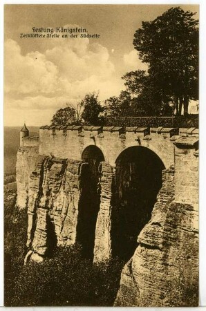 Königstein. Festung - Südseite, zerklüftete Stelle