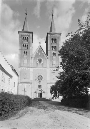 Prämonstratenserklosteranlage, Katholische Kirche Mariä Heimsuchung, Mühlhausen, Tschechische Republik