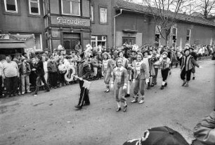Wasungen, Landkreis Schmalkalden-Meiningen, Thüringen. 24.02.1990. Erster Kaneval nach der Wende