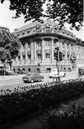 Freiburg i. Br.: Dresdner Bank in der Kaiser-Joseph-Straße