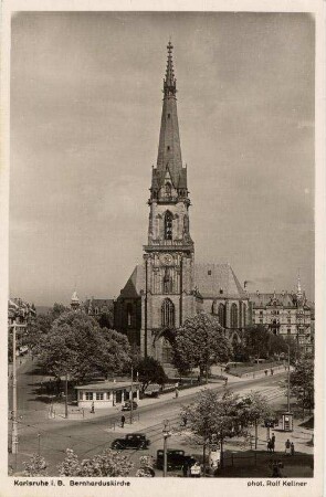 Postkartenalbum mit Motiven von Karlsruhe. "Karlsruhe in Baden. Bernharduskirche"