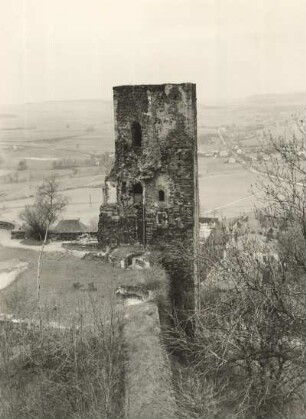 Stolpen. Blick von der Burg nach Westen über die Altstadt und Helmsdorf