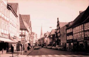 Hameln: Straße mit Marktkirche