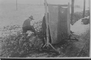 Steineklopfer im Erzgebirge um 1930 : Steineklopfer im Erzgebirge um 1930
